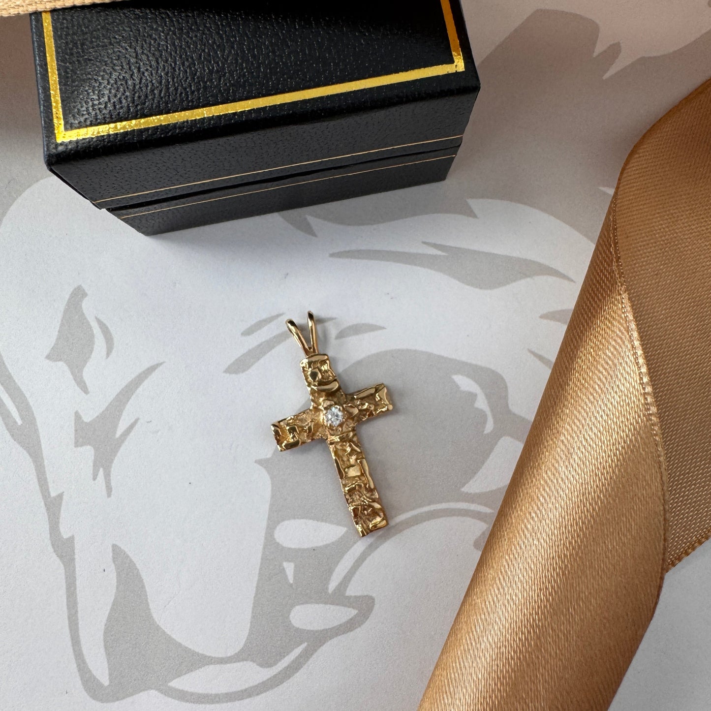 9ct Gold Cross Pendant