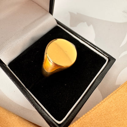 18ct Yellow Gold Solid Oval Signet Ring