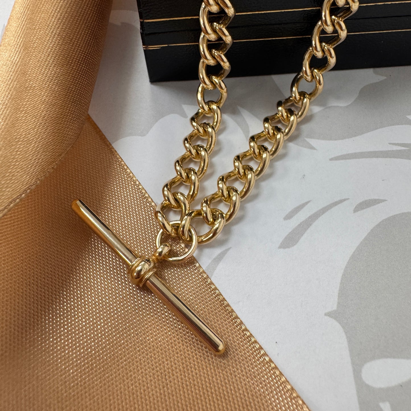 9ct Gold Albert Chain with T-Bar 18 Inch