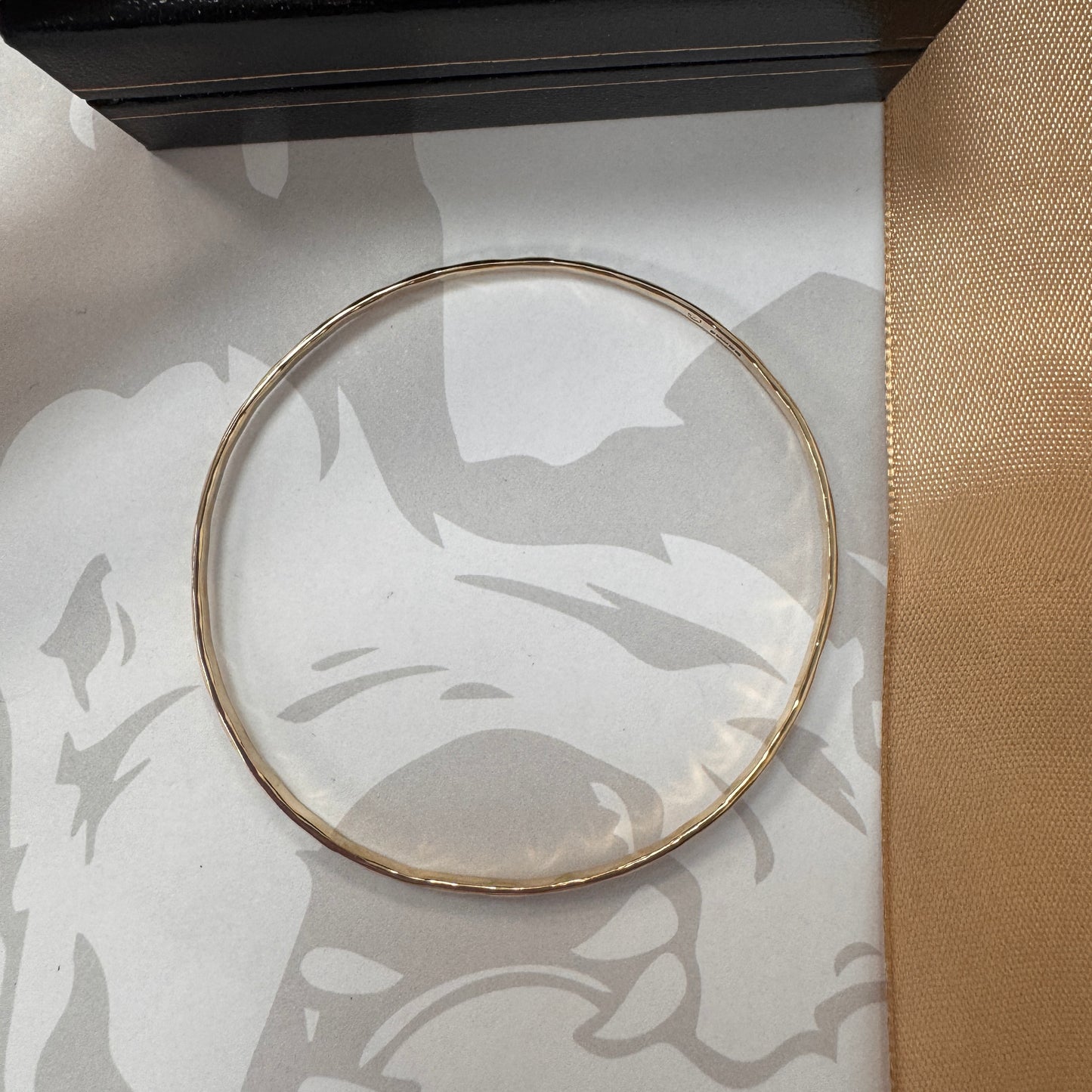 9ct Gold Textured Bangle