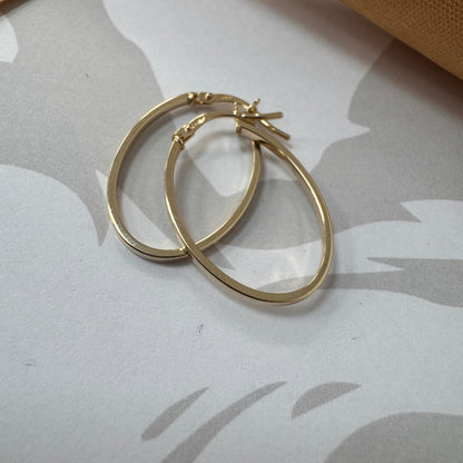 9ct Gold Lightweight Oval Hoop Earrings