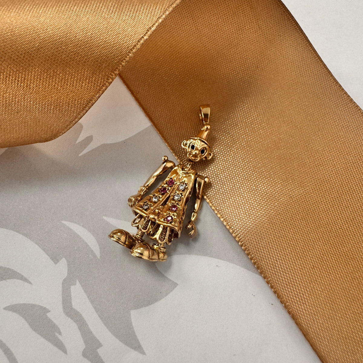 9ct Yellow Gold Articulated Clown Pendant