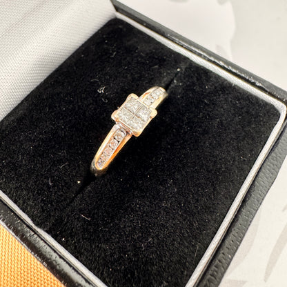 18ct White Gold Vintage-Style Illusion Diamond Ring