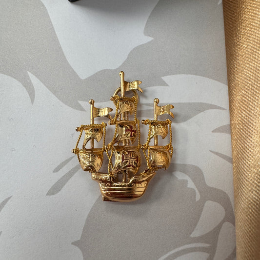18ct Gold Sailing Ship Pendant