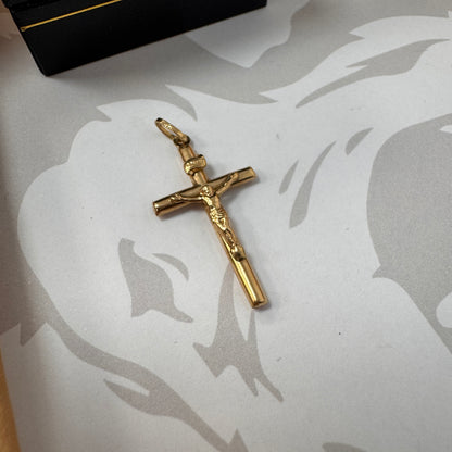 9ct Gold Crucifix Pendant