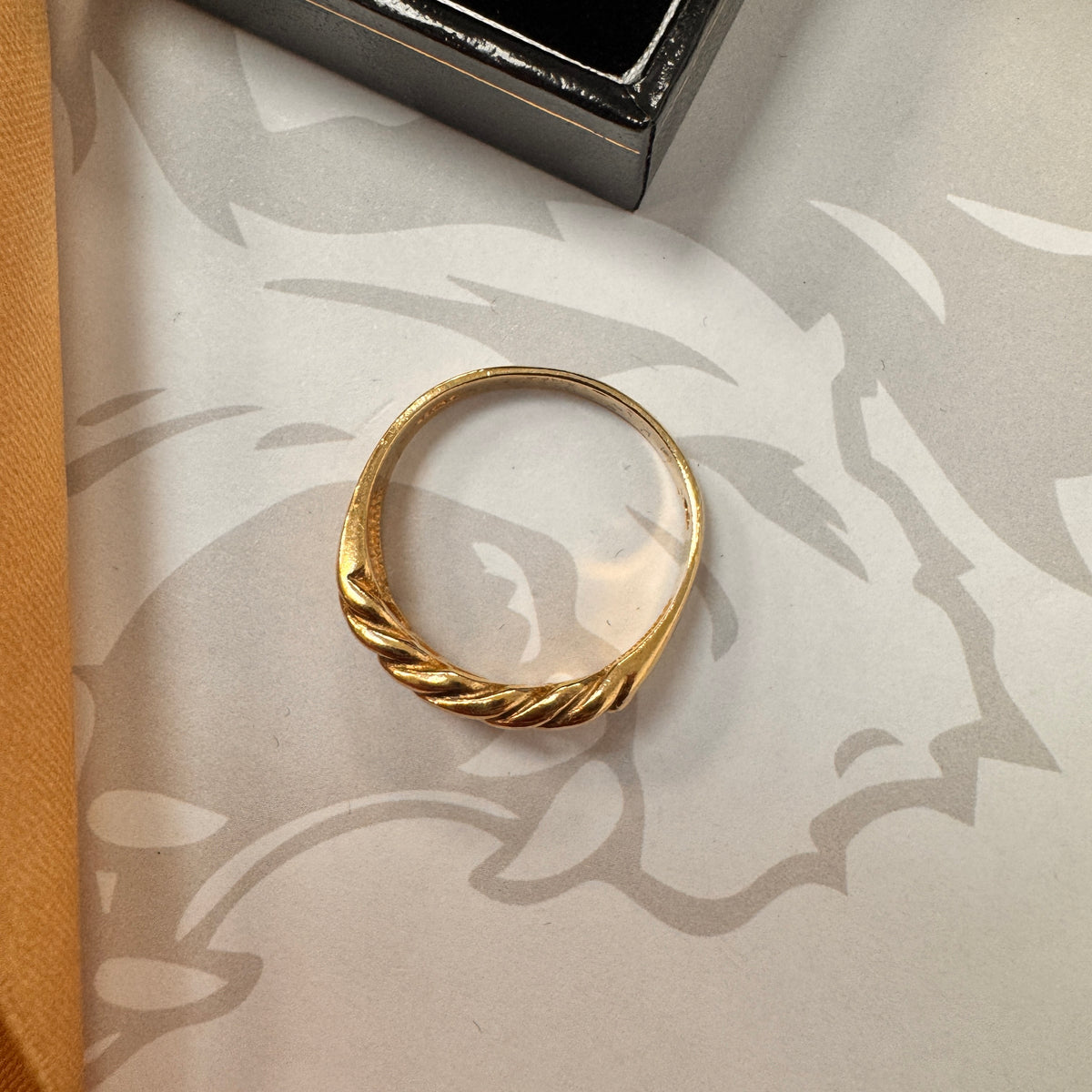 9ct Yellow Gold Curb Link Style Ring