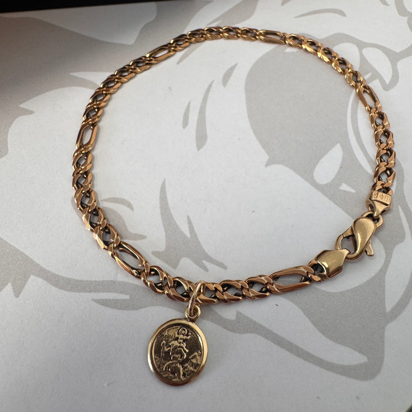 9ct Yellow Gold St Christopher Charm Bracelet – 7.5 Inches