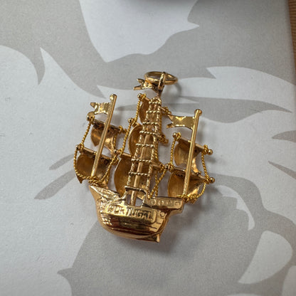 18ct Gold Sailing Ship Pendant
