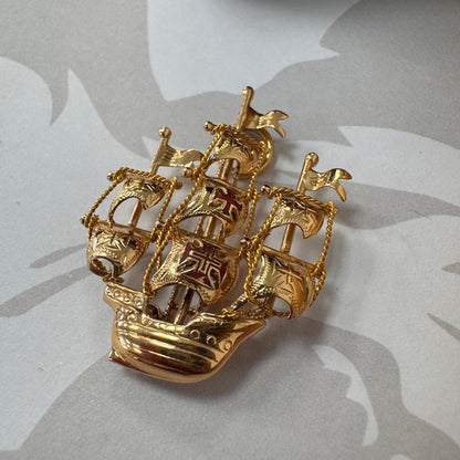 18ct Gold Sailing Ship Pendant