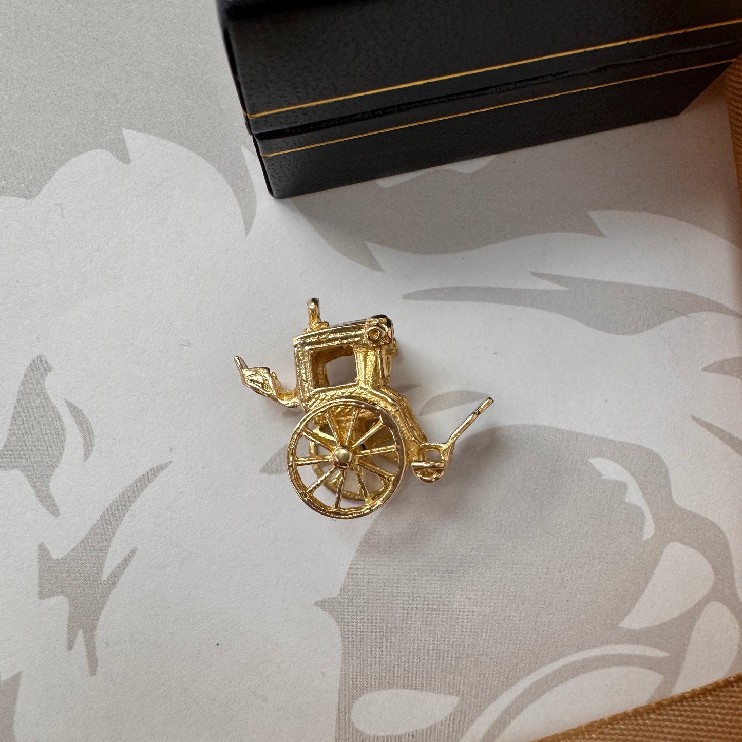 9ct Gold Horse-Drawn Carriage Charm