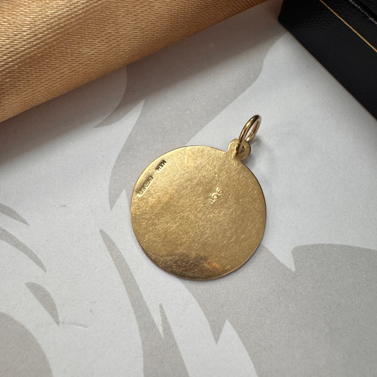 9ct Yellow Gold St Christopher Pendant