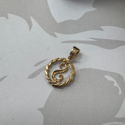 9ct Gold Letter S Pendant