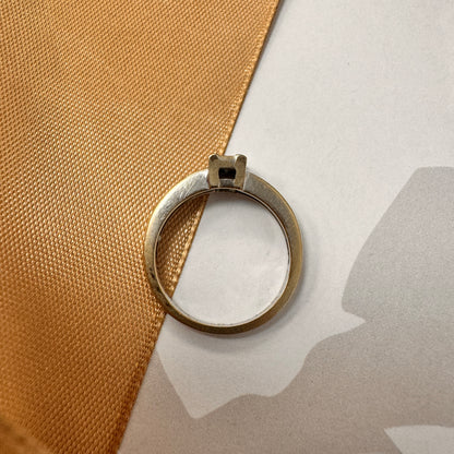 18ct White Gold Vintage-Style Illusion Diamond Ring