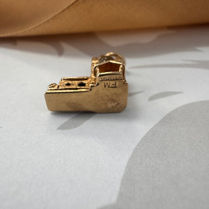 Vintage 9ct Gold Opening Chapel Church Charm