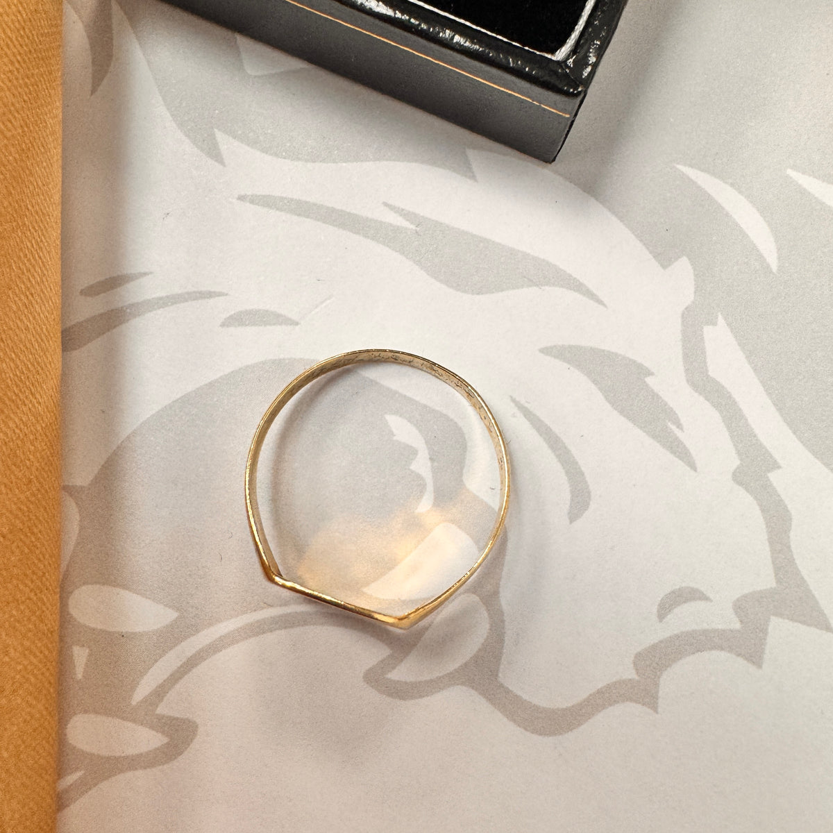 9ct Yellow Gold Engraved Signet Ring
