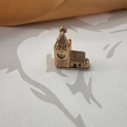 Vintage 9ct Gold Opening Chapel Church Charm