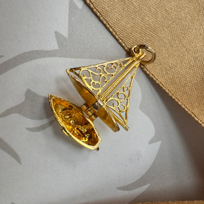 9ct Gold Opening Boat Charm Pendant