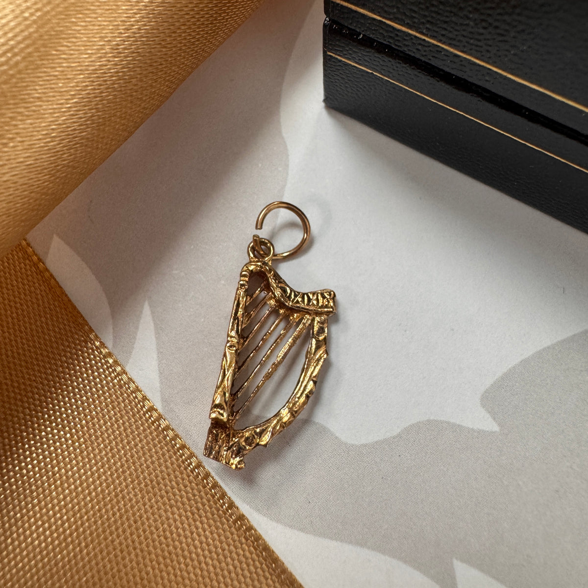 9ct Yellow Gold Harp Charm