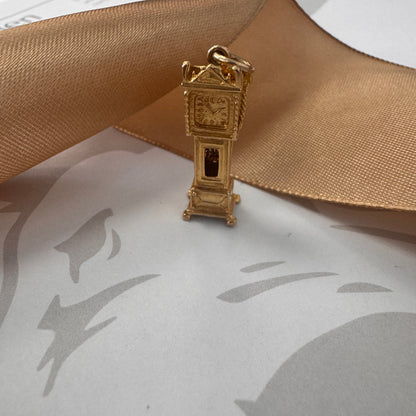 Vintage 9ct Gold Opening Grandfather Clock Charm