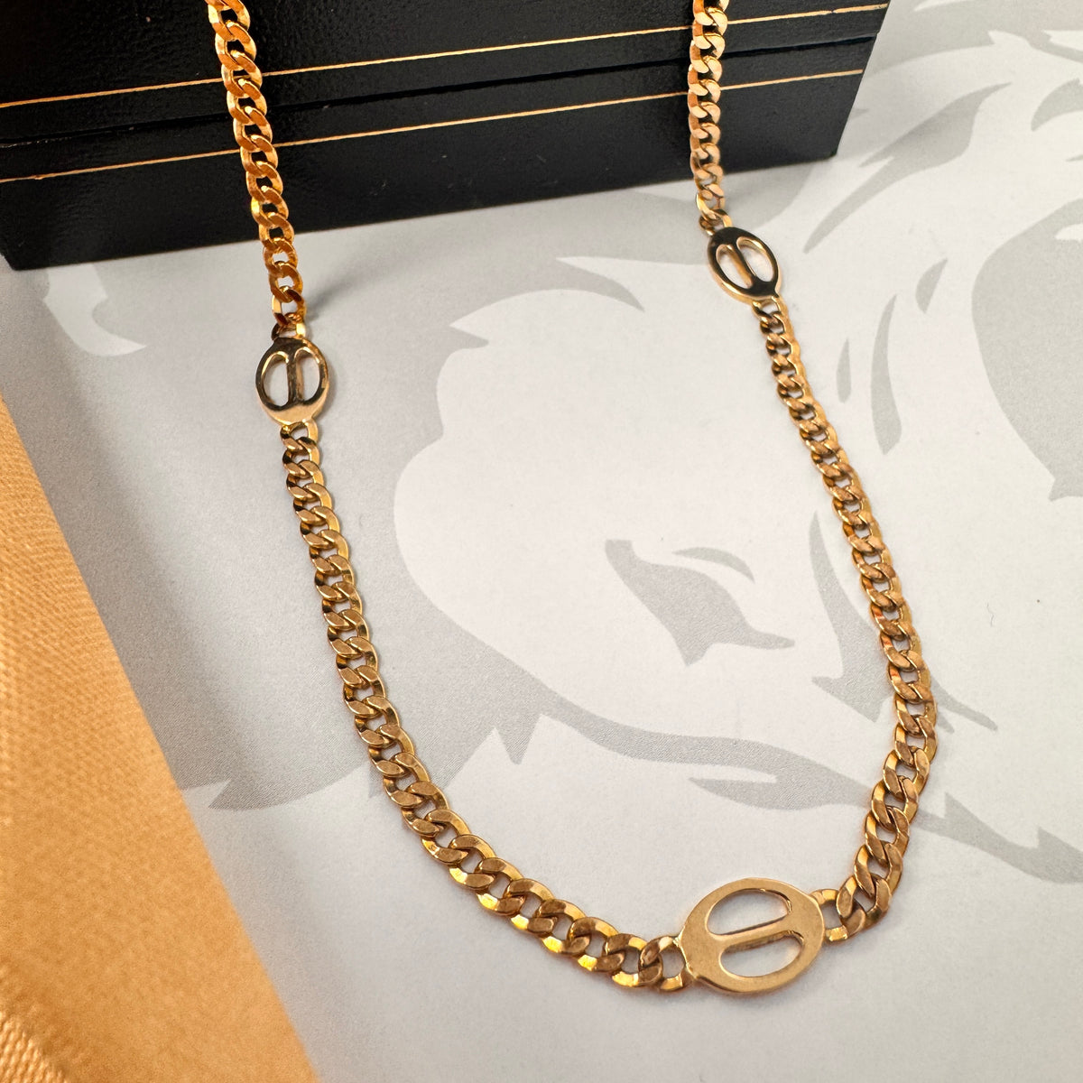 9ct Yellow Gold Curb Chain Necklace with Oval Openwork Stations