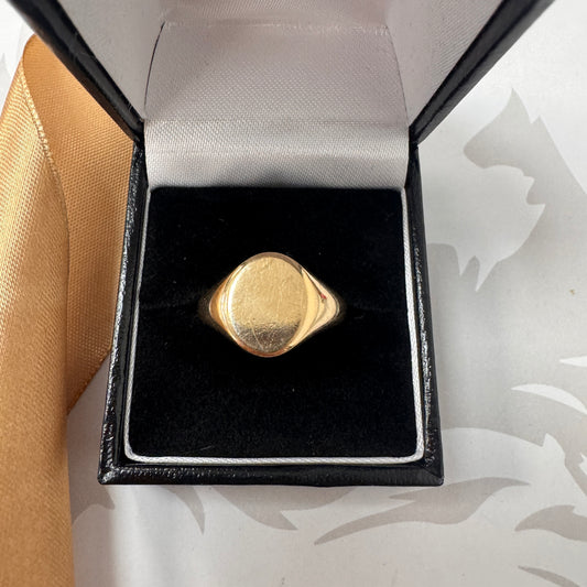 9ct Yellow Gold Oval Signet Ring
