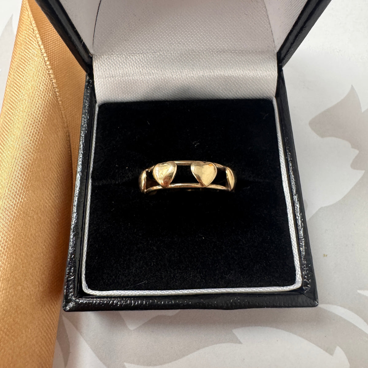 9ct Yellow Gold Heart Design Ring