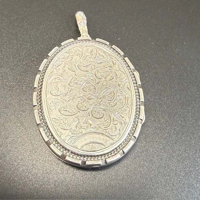 Antique Victorian Sterling Silver Aesthetic Period Locket c1890 19.1g