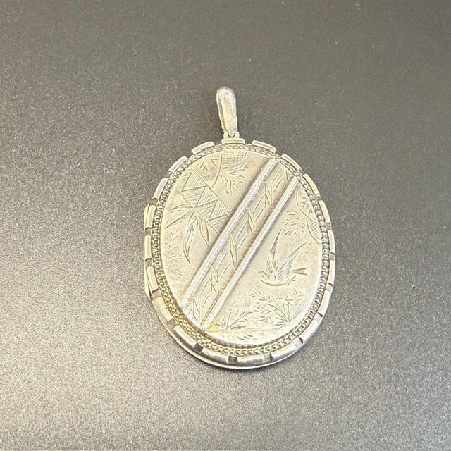 Antique Victorian Sterling Silver Aesthetic Period Locket c1890 19.1g